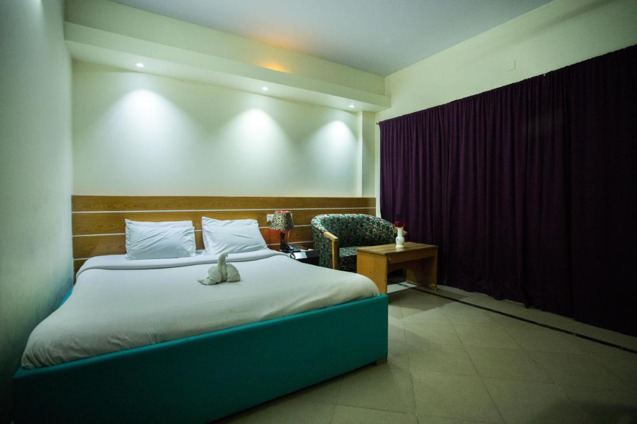 Hotel Mishuk Cox's Bazar Exterior photo