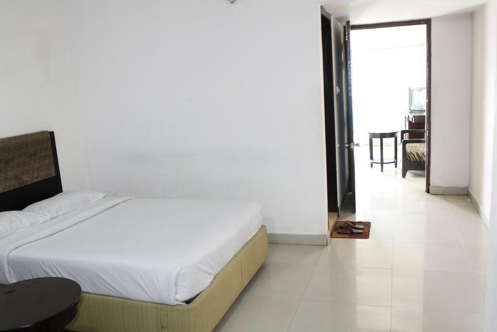 Hotel Mishuk Cox's Bazar Exterior photo